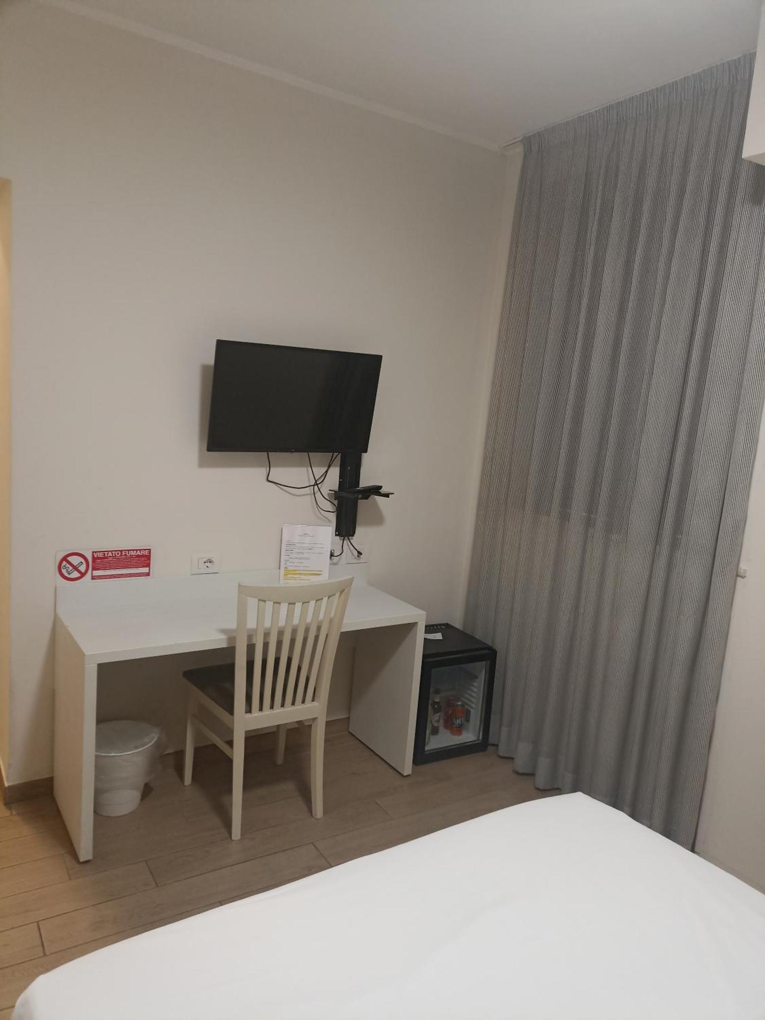 Palazzo Marignano Hotel Melegnano Exteriér fotografie